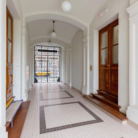 Lux Golden Apartment Praga Kepna By Renters Prestige Варшава Экстерьер фото