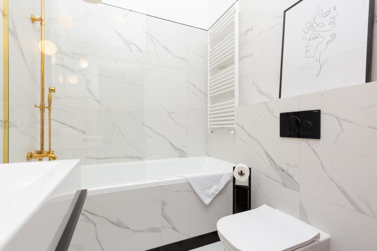 Lux Golden Apartment Praga Kepna By Renters Prestige Варшава Экстерьер фото